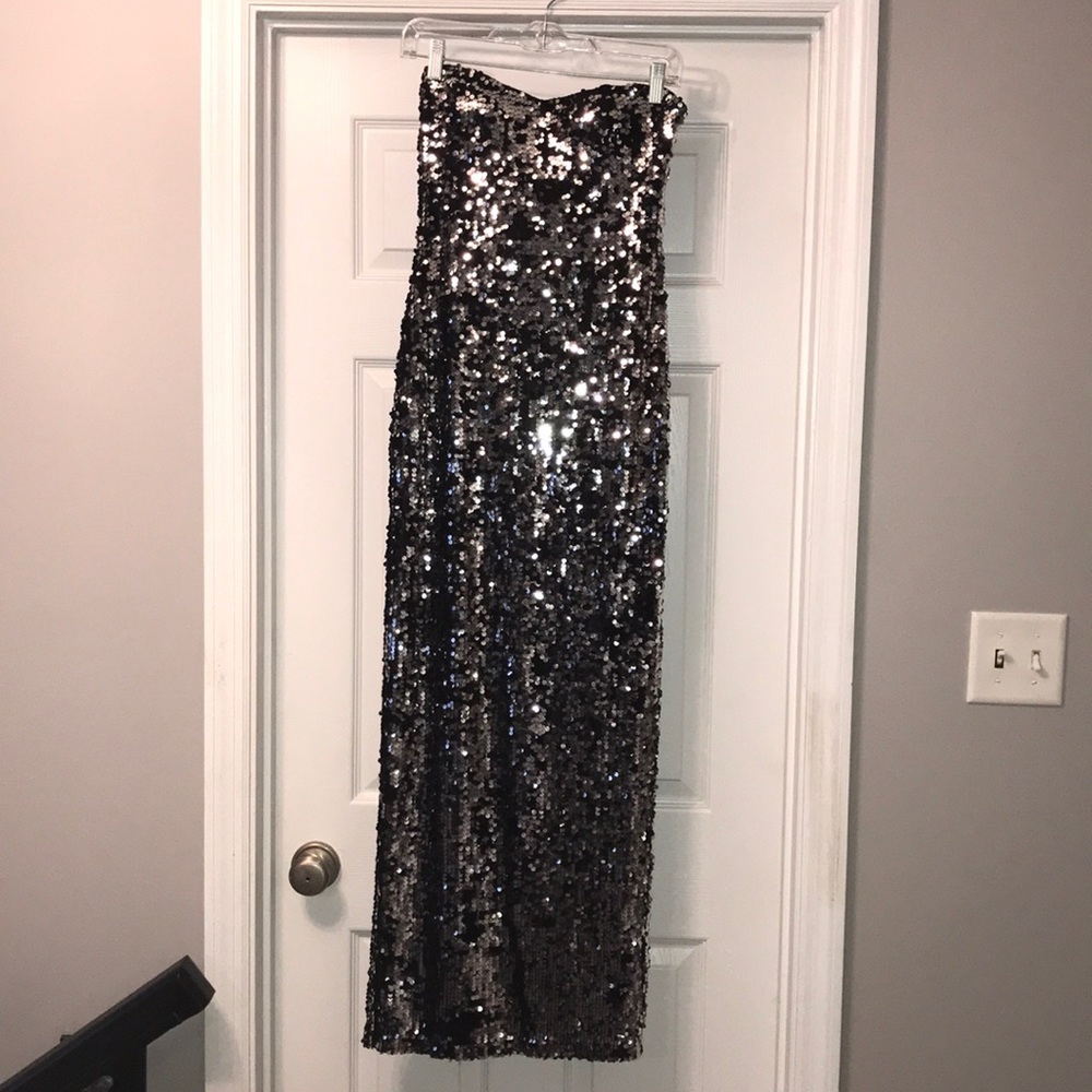 Black & silver sequins formal gown size small. EUC